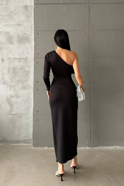 Ortaya Çık Black One Sleeve Slit Midi Dress