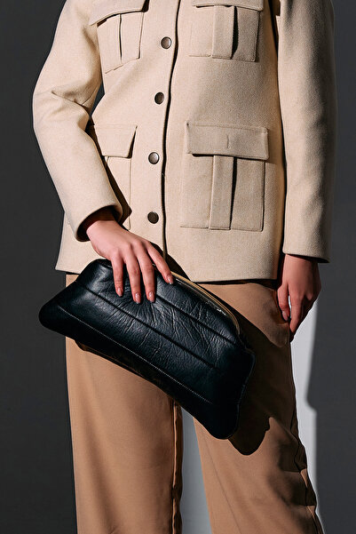 Berlesi Черна дамска чанта тип „клъч“