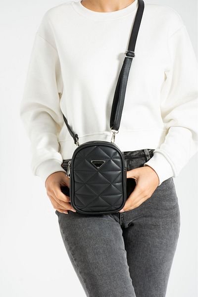 YOGII Geantă de umăr și geantă de mână unisex model Mitte, matlasată, impermeabilă, din piele artificială VIP