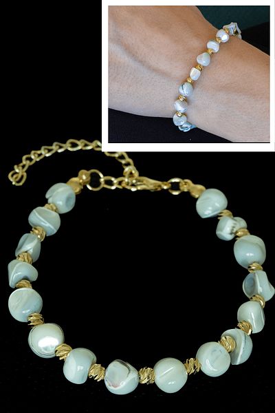 Tesbih Atölyesi Certified Light Green Mother of Pearl Stone Bracelet - Adjustable