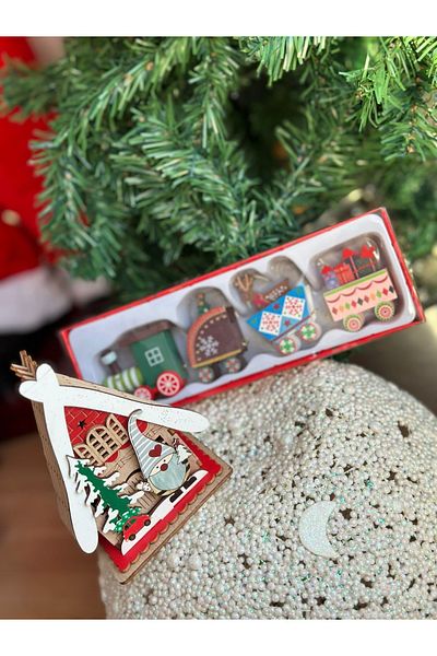 QUEEN AKSESUAR Imported luxury christmas Christmas village lighted house with 4 cars wooden deer train decoration pine tree gift set