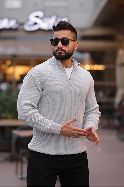 BASEL.CO Thick Knit Zipper Sweater