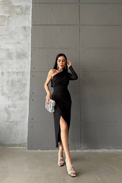 Ortaya Çık Black One Sleeve Slit Midi Dress