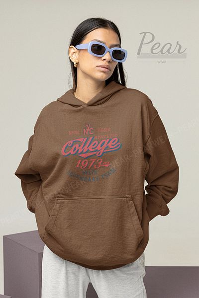 Pear Wear Дамски извънгабаритен суитшърт с колежански щампи
