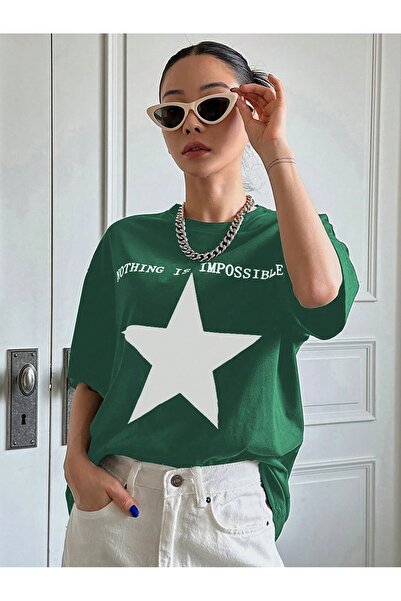 OVER HEAD Tricou de damă supradimensionat cu model Nefti Green Imposible Star
