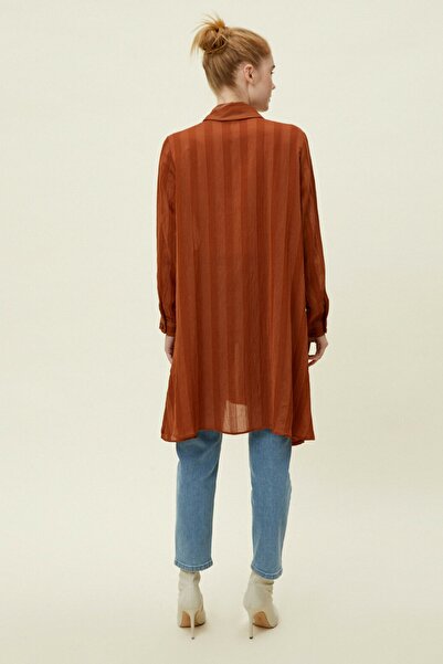 Koton Női barna inggalléros hosszú ujjú, laza szabású tunika 0YAK68466CW