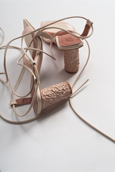 LuviShoes Dámské sandály na podpatku 801 Skin Skin