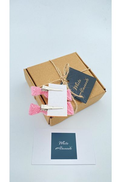 White Alamode Pink Candy Buckle