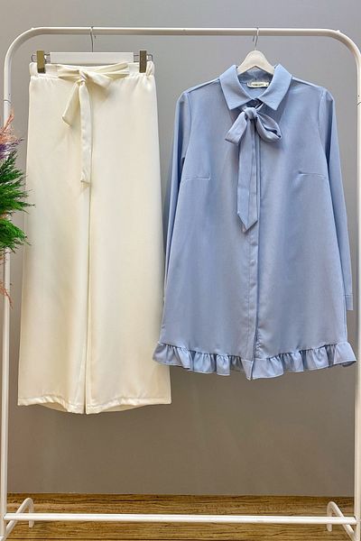 Ruj Moda Μπλε γυναικείο τουνίκ και παντελόνι - Λεπτομέρεια βολάν
