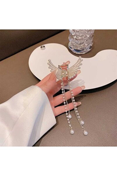 Beyaz Dükkan WHITE DUCKET PEARL CHAIN DANGLE BUTTERFLY METAL LATCH BUCKLE