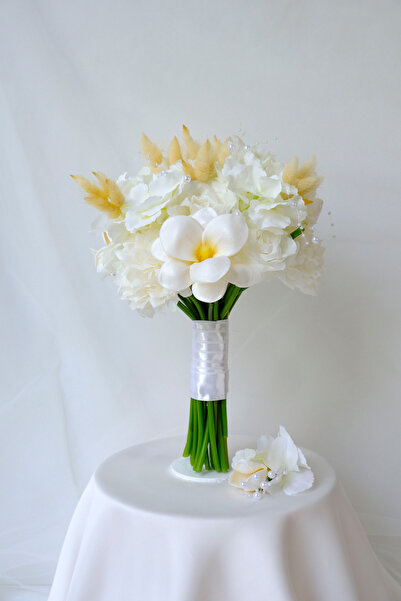 Uğur Gelin Buketi Beyaz Bağlanış Gelin Buketi