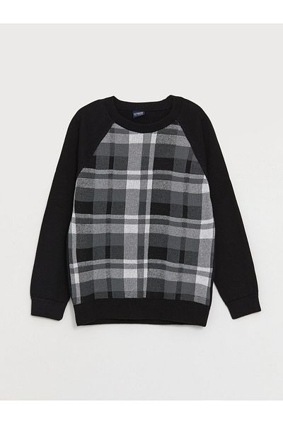 LC Waikiki Strickpullover für Jungen mit Rundhalsausschnitt, kariert und langärmelig