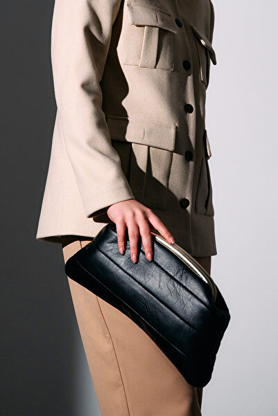 Berlesi Черна дамска чанта тип „клъч“