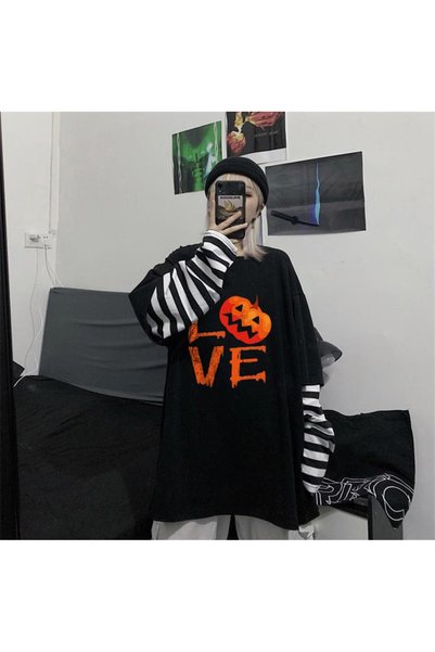 Toum تي شيرت أسود مطبوع عليه أكمام وهمية للجنسين من Zolid Wear Halloween Love