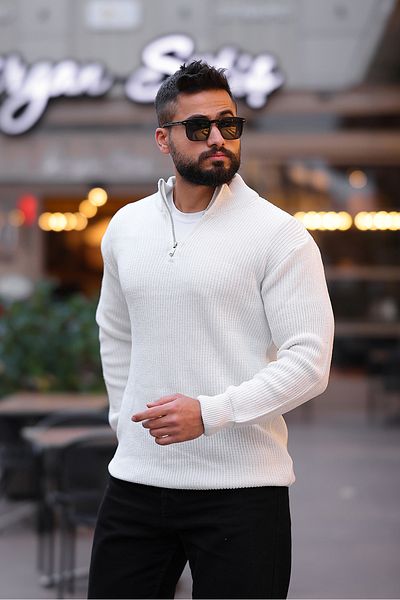 BASEL.CO MEN'S RELAX FIT HALF ZIPPERED THICK SWEATER