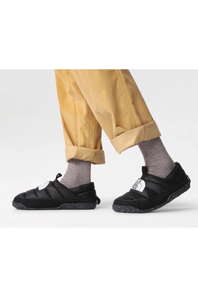 THE NORTH FACE W Nuptse Mule Kadın Outdoor Ayakkabısı (550 Dolgu Kaz Tüyü) NF0A5G2BKY41 Siyah