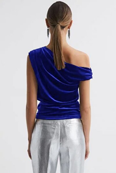 World Fashion Trends WFT2907B Оксамитова блузка на одне плече з широкою горловиною