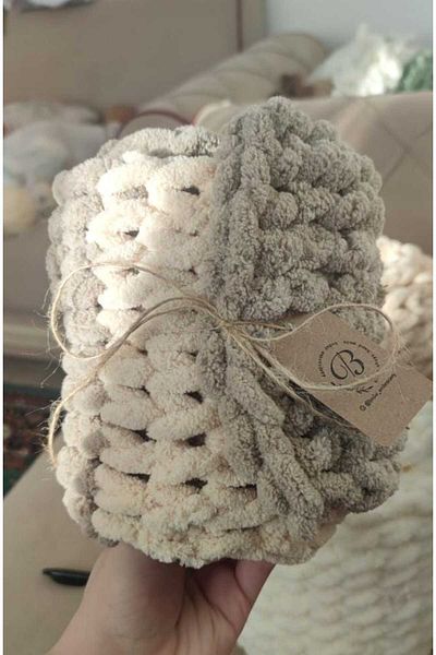 BODUR EMBROIDERY Scarf Puffy 100% Hand Knitted 200 * 22 Cm. Honey Foam-beige