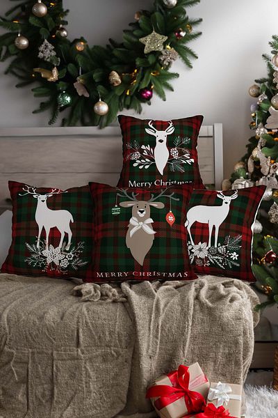 Hayal Dekoratif New Year's Themed Red Green Deer Pattern Plaid Digital Print Gift 4-Piece Pillow Throw Pillow Cover
