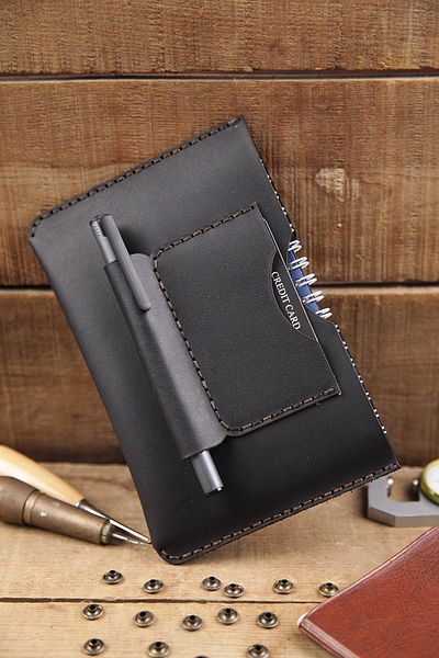 New Coast Leather 1900's Ръчно изработен калъф за тефтер A6 от естествена кожа