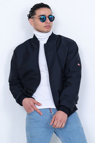 a.r.t sportwear Бродирана водоотблъскваща материя с ръкав на пилотско яке Bomber