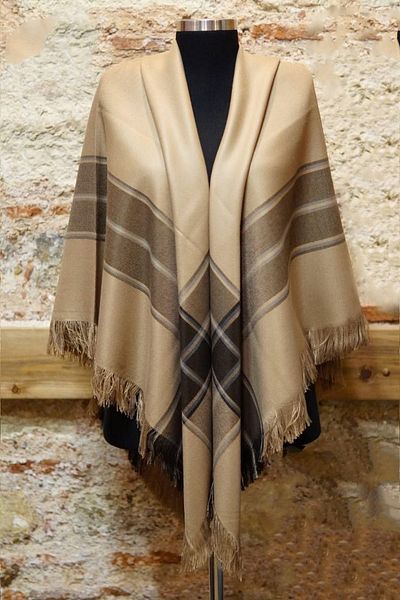 İSTANBULSTYLEMODA Patterned Shoulder Shawl - Cap Shawl Beige Love2373