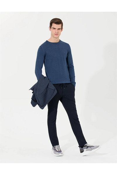 Pierre Cardin Пуловер с тънка кройка и кръгло деколте от основен трикотаж