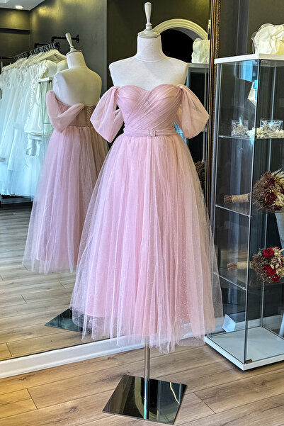 Lenta Moda Pudra Simli Drapeli Midi Boy Kemer Detaylı Transparan Abiye ve Gece Elbisesi