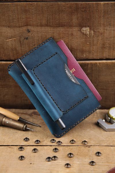 New Coast Leather 1900's Ръчно изработен портфейл за паспорт от естествена кожа