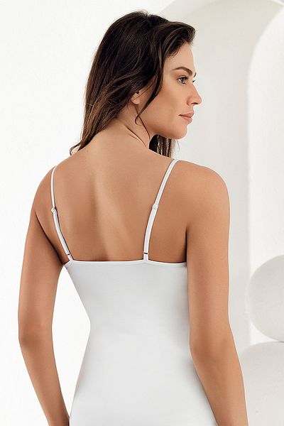 Şahinler Atletă de sex feminin cu curea de frânghie Mb1059-by