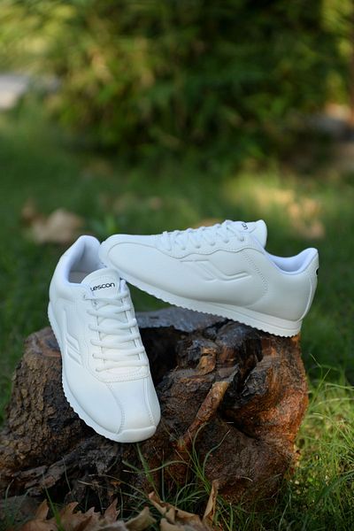 Lescon Unisex Χειμερινά Αδιάβροχα, Εγγυημένη Αντιολισθητική Σόλα Ορθοπεδικό Φως Άνετα Αθλητικά Παπούτσια Λευκού Στυλ