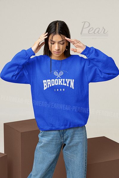 Pear Wear Дамски суитшърт с 3 нишки и повдигнат овърсайз принт от Бруклин