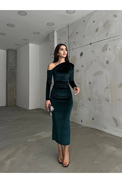 buqre's moda New Season One Shoulder Velvet Dress