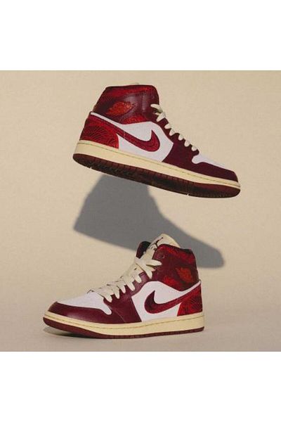 Burgundy basketball shoes best sale
