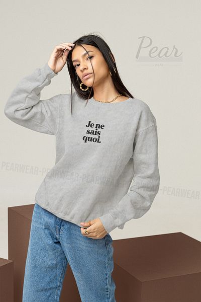 Pear Wear Γυναικείο φούτερ με στάμπα Je Ne Sais Quoi με 3 κλωστές υπερμεγέθη