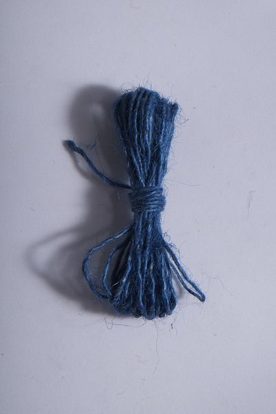 Eskişehir hobi sanat 5 μέτρα σκούρο μπλε χρώμα Σχοινί γιούτας χωρίς κερί 1,3 mm Πάχος σχοινί καραμπίνερ Σχοινί κονιάματος