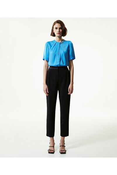 Machka Satin-Duchess-verzierte Cigarette-Fit-Hose