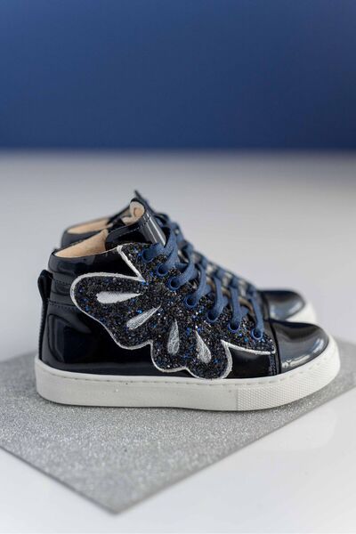 Bebbini Kelebekli Lacivert Rugan Kız Çocuk Bot