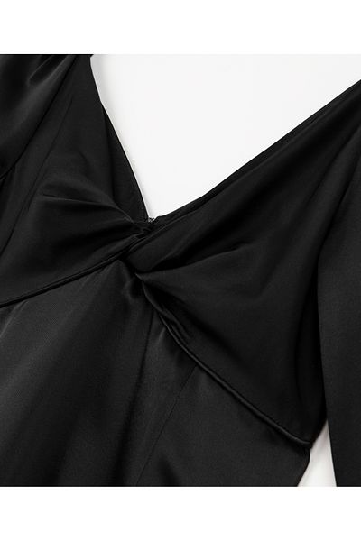 Machka Gerafftes Kleid mit V-Ausschnitt