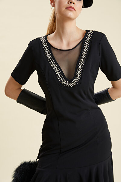 VERDA Βραδινό φόρεμα με κέντημα γιακά