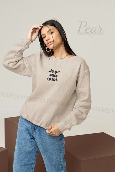 Pear Wear Γυναικείο φούτερ με στάμπα Je Ne Sais Quoi με 3 κλωστές υπερμεγέθη