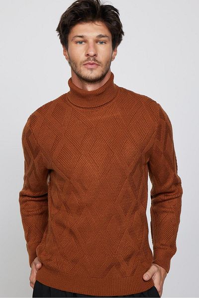 Tudors Brauner Strickpullover mit schmaler Passform und Rundhalsausschnitt für Herren
