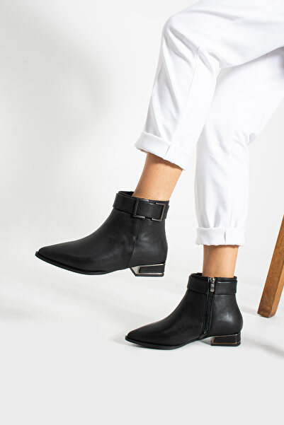 LEYLA STORE Black Buckle Detail Short Boots