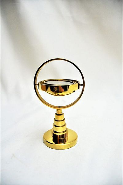 hediyeconcepti All Brass Table Compass