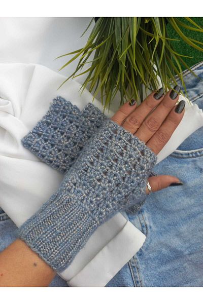ZeynDesign Trendy Metallic Blue Fingerless Gloves