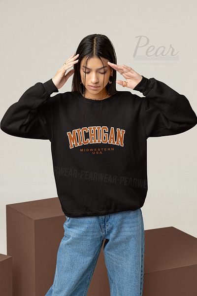 Pear Wear Дамски суитшърт с 3 нишки и повдигнат овърсайз принт от Мичиган