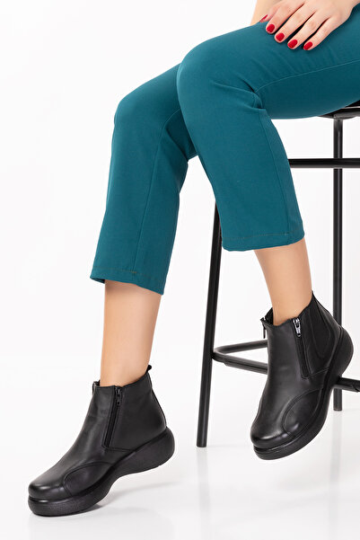 Akgün Terlik Kadın Siyah Hakiki Deri Kemik Çıkıntısına Özel (Halluks Valgus) Anatomik Taban Rahat Bot