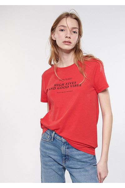 Mavi High Fives And Good Vibes Printed Red T-Shirt Slim Fit / Slim Fit 1611545-70469