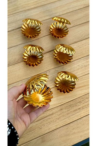 NEWTREND Züccaciye Set of 6 Gold Oyster lids and Footed Coffee Bowls, Turkish Delights, macarons, sugar bowls, presentation, coffee and treat bowls