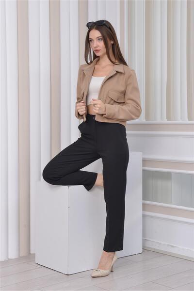 Nuseel سترة قصيرة موديل نيو سيزون باللون البيج